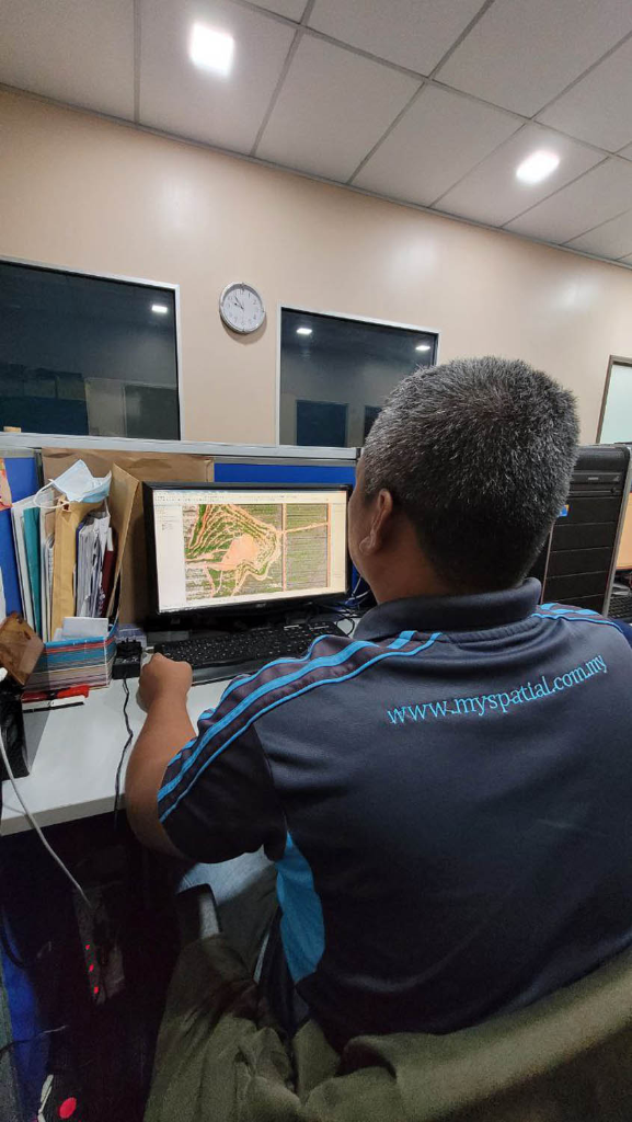 Pengolahan & Analisis Data GIS di Workstation Kantor
